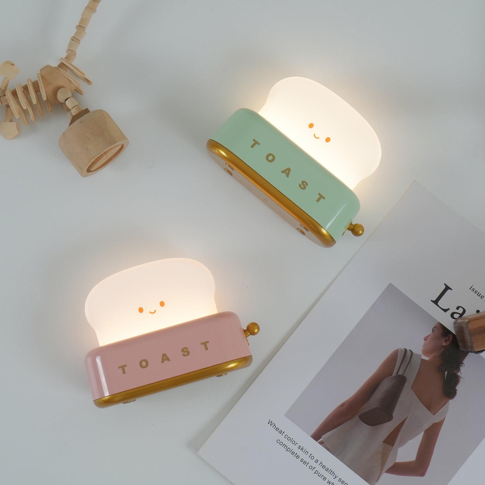 Stylish Bordlampe med Indbygget Batteri og Brødrister Design