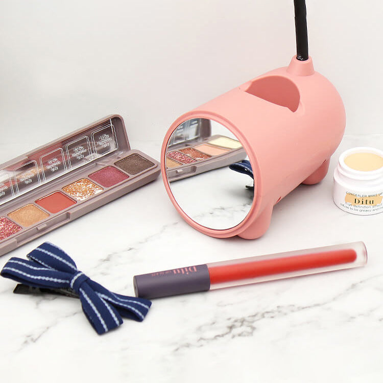 Moderne LED skrivebordslampe med penneholder og touchkontrol